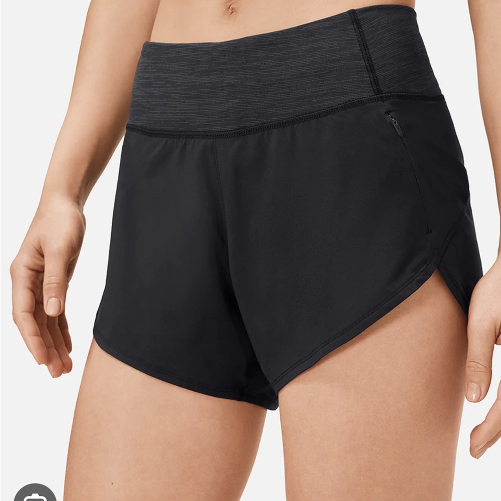 Outdoor voices XS Hudson running shorts 2.5”